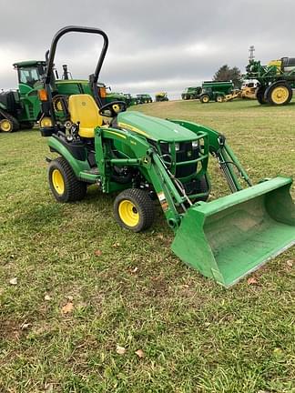 2020 John Deere 1025R Equipment Image0