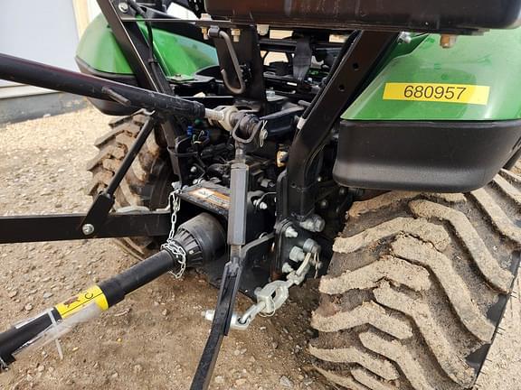 Image of John Deere 1025R equipment image 2