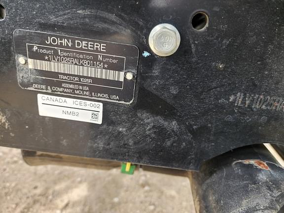 Image of John Deere 1025R equipment image 4