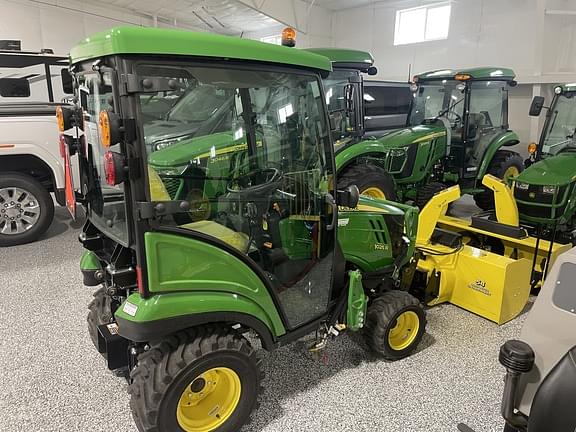 Image of John Deere 1025R equipment image 2