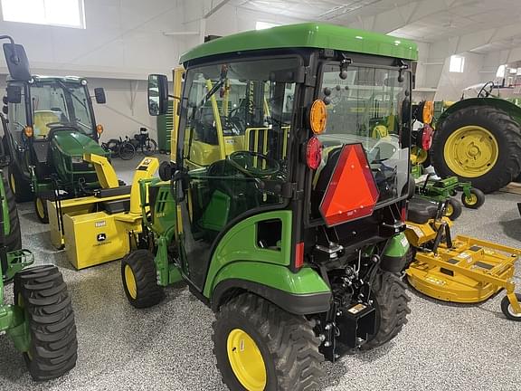 Image of John Deere 1025R equipment image 4