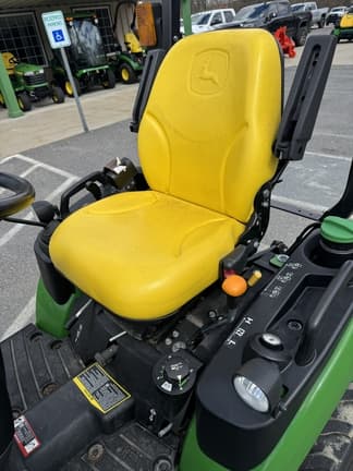 Image of John Deere 1025R equipment image 3