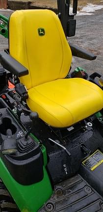 Image of John Deere 1025R equipment image 3