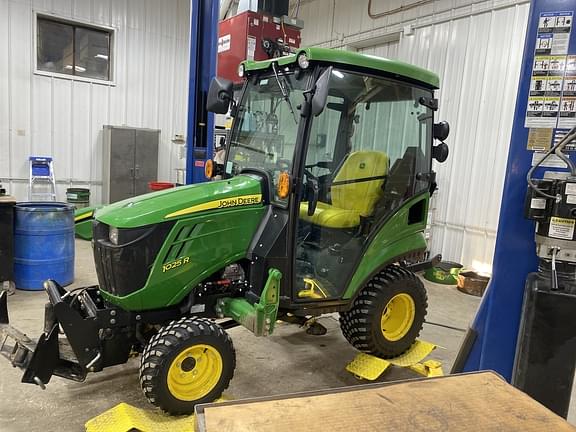 Image of John Deere 1025R equipment image 2