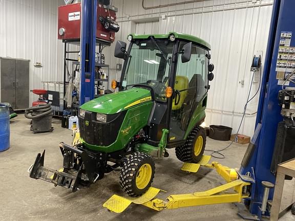 Image of John Deere 1025R Primary image