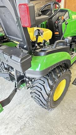 Image of John Deere 1025R equipment image 4