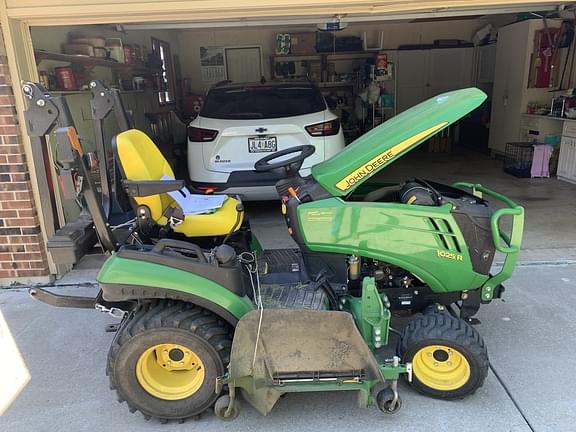 Image of John Deere 1025R equipment image 2