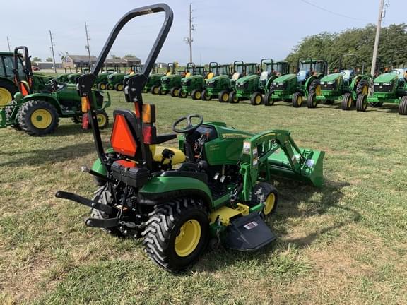 Image of John Deere 1025R equipment image 3