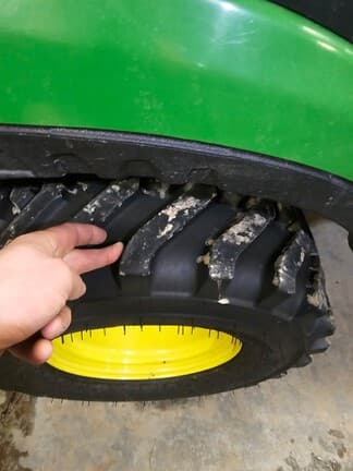 Image of John Deere 1025R equipment image 3