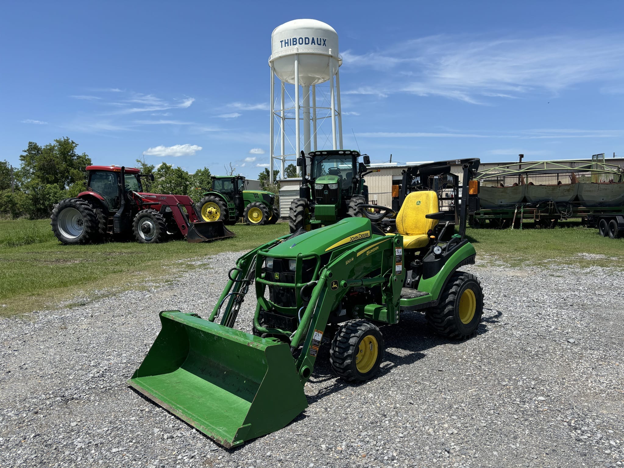 2020 John Deere 1025R Equipment Image0