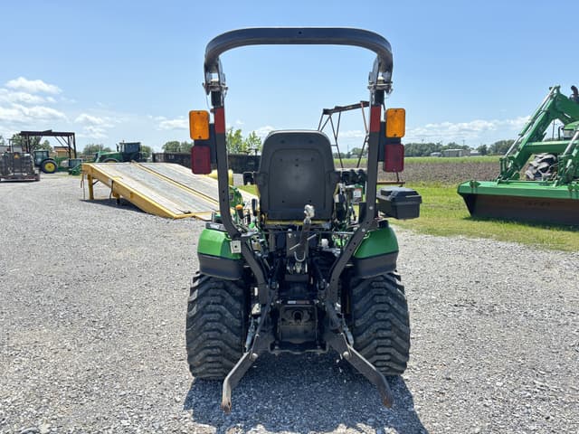 Image of John Deere 1025R equipment image 3