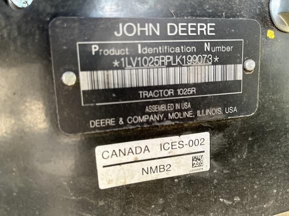 Image of John Deere 1025R equipment image 3