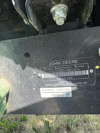 Image of John Deere 1025R equipment image 3