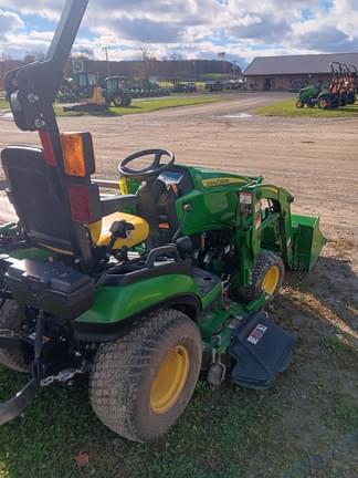 Image of John Deere 1025R equipment image 4
