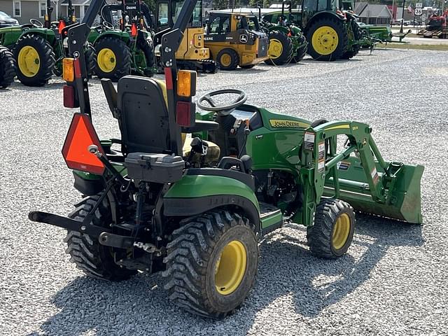 Image of John Deere 1025R equipment image 4