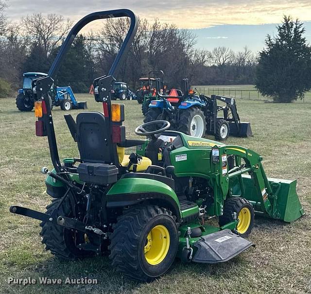 Image of John Deere 1025R equipment image 4