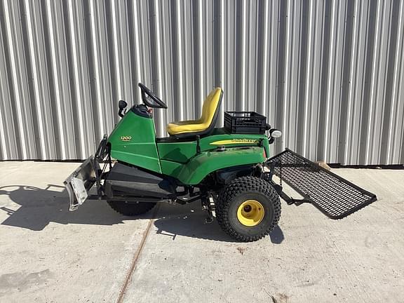 Image of John Deere 1200H Primary image