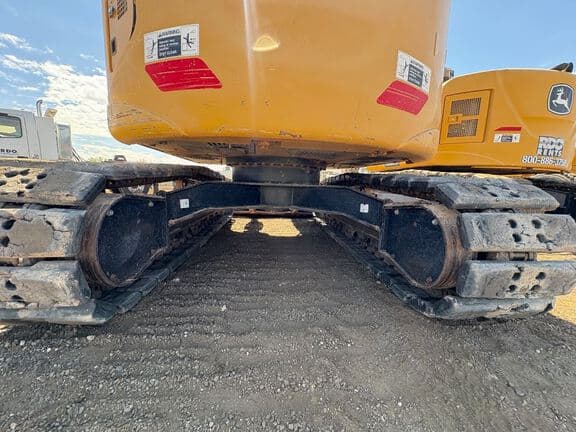 Image of John Deere 135G equipment image 2