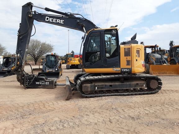 Image of John Deere 135G equipment image 3