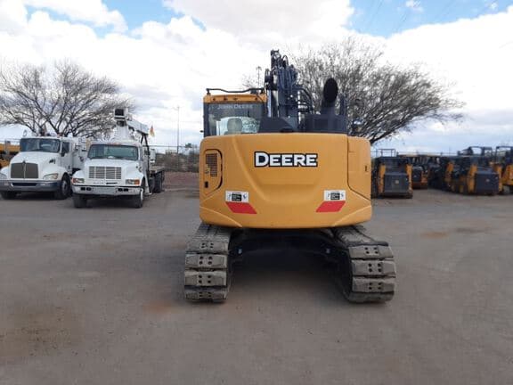 Image of John Deere 135G equipment image 2