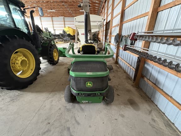 Image of John Deere 1550 equipment image 2