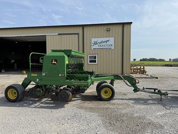 Image of John Deere 1590 equipment image 1