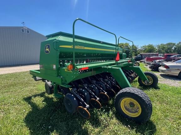 Image of John Deere 1590 equipment image 4