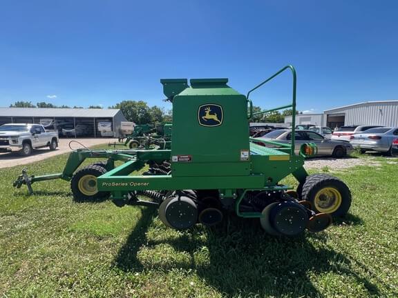 Image of John Deere 1590 equipment image 2