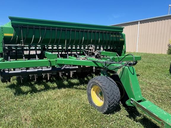 Image of John Deere 1590 Primary image