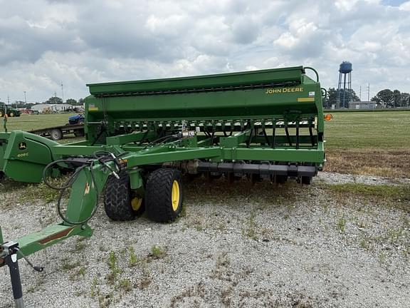 Image of John Deere 1590 Primary image