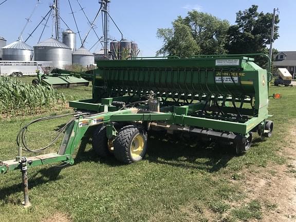 Image of John Deere 1590 equipment image 1