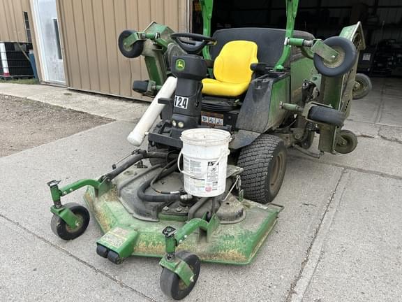 Image of John Deere 1600 Turbo III equipment image 2