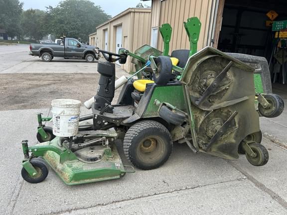 Image of John Deere 1600 Turbo III equipment image 3