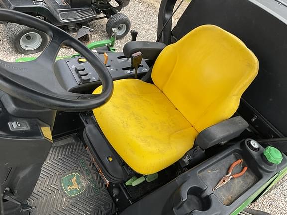 Image of John Deere 1600 Turbo II equipment image 4