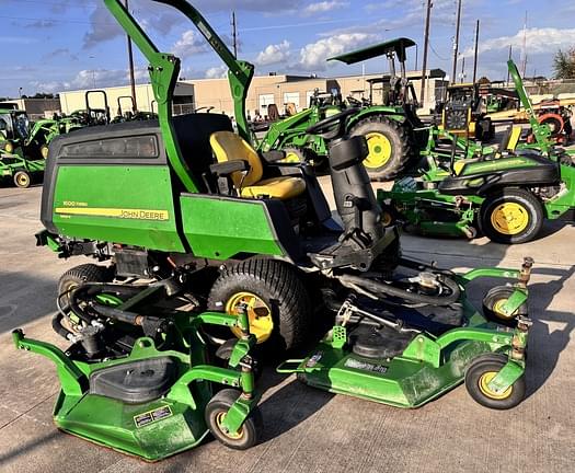 Image of John Deere 1600 Turbo II equipment image 1