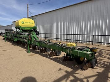 Main image John Deere 1725