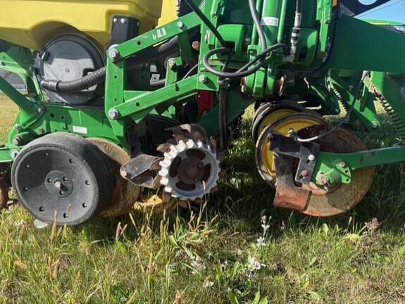 Image of John Deere 1755 equipment image 3