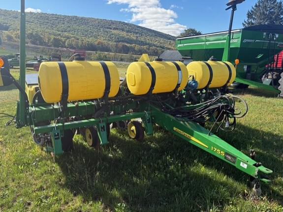 Image of John Deere 1755 equipment image 1