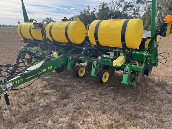 Image of John Deere 1755 equipment image 4