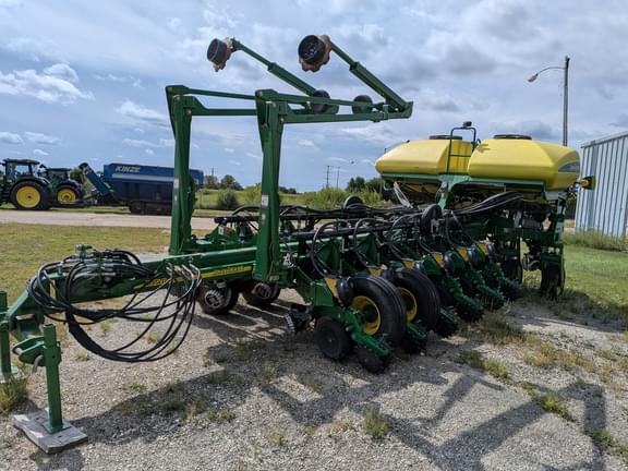 Image of John Deere 1770 Primary image