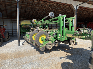 Main image John Deere 1775