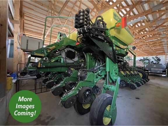 2020 John Deere 1775 Equipment Image0