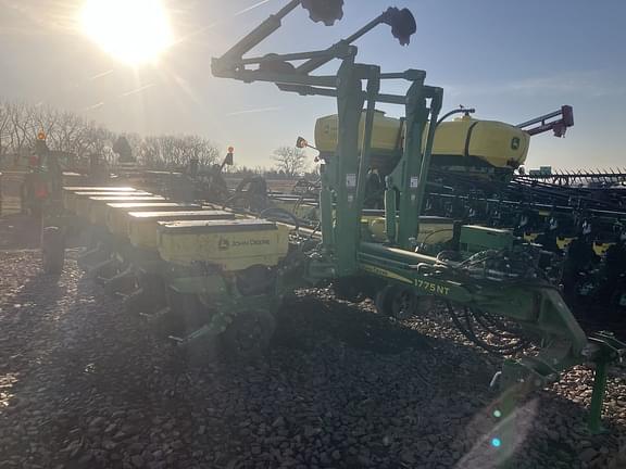 Image of John Deere 1775 equipment image 4