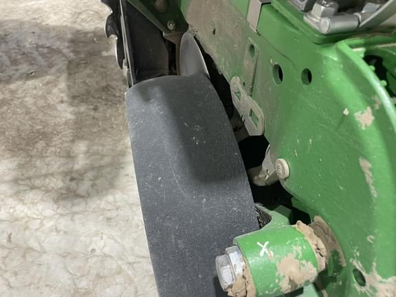 Image of John Deere 1775 equipment image 3