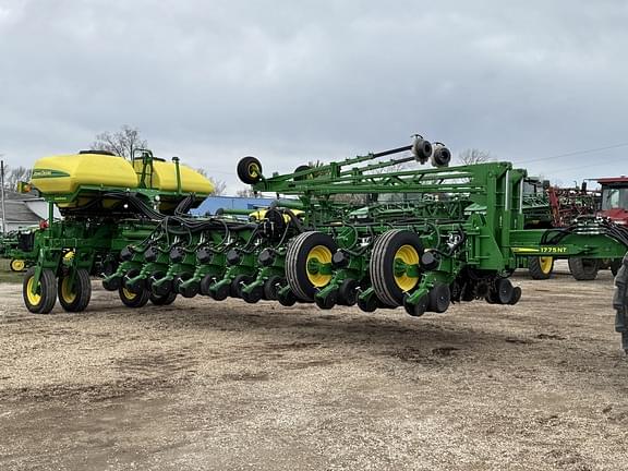 Image of John Deere 1775 Primary image