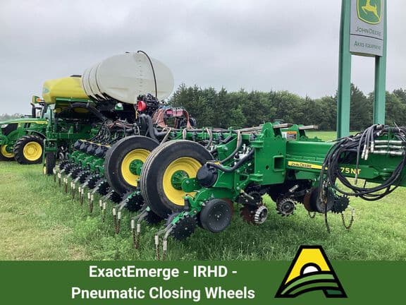 Image of John Deere 1775 Primary image