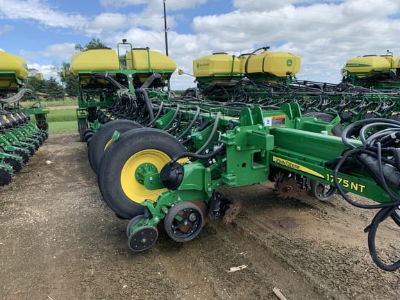 Main image John Deere 1775