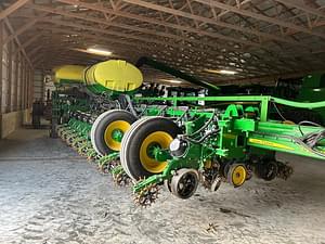 2020 John Deere 1775 Image