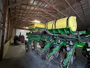 Main image John Deere 1775 3