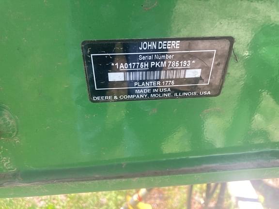 Image of John Deere 1775 equipment image 4